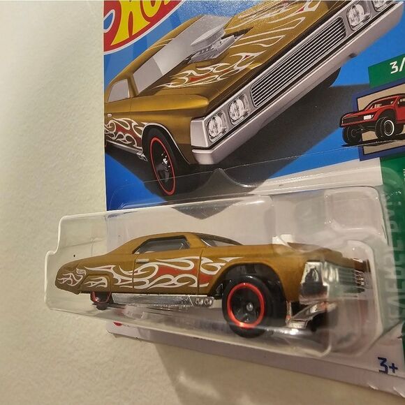 Hot Wheels Car Layin Lowrider Hotwheels Classic Pimp Mobile Special Feature New - Picture 3 of 5
